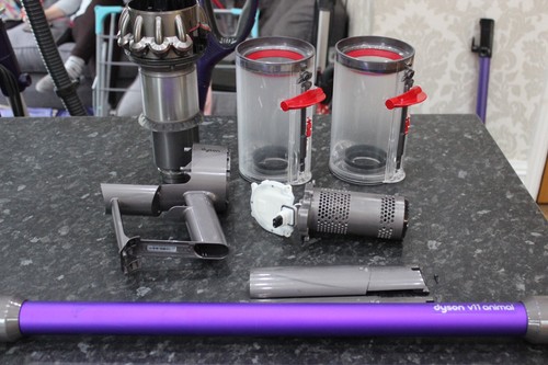 Genuine dyson v11 screw - genuine,